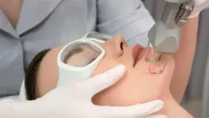 عوارض لیزر co2